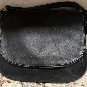 Vera Pelle Black Leather Crossbody Bag